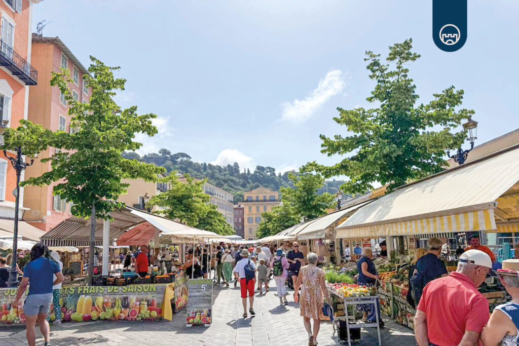 Marché du Cours Saleya Vieux Nice – étals colorés, fleurs et produits locaux en plein air