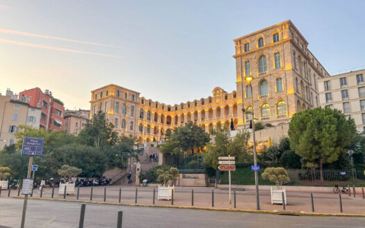 Quartier Le Panier Marseille – ruelles colorées et cœur historique du 2e arrondissement